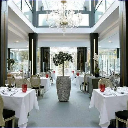 Hotel Welcome 3*