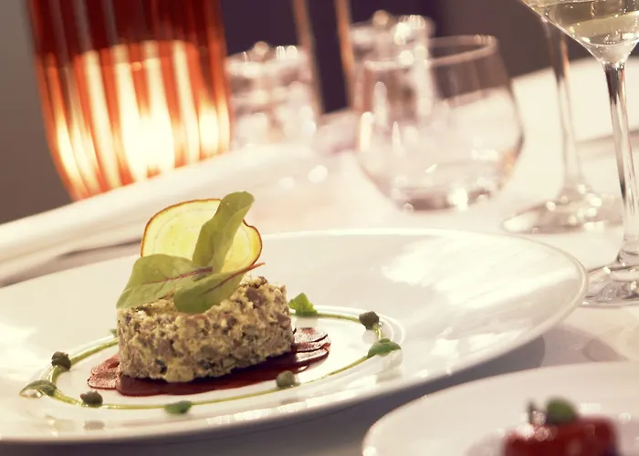 Welcome موندورف ليس باينس